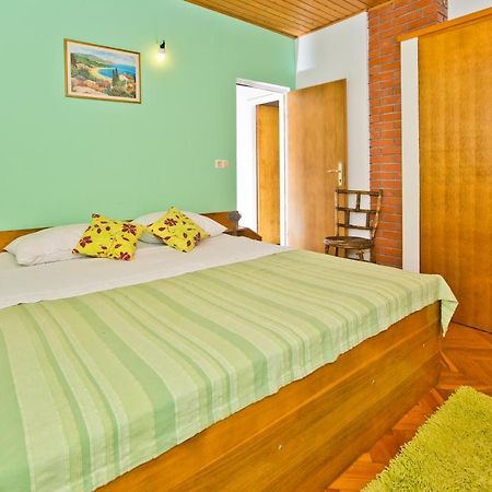 Villa Mateljan Zastražišće Exterior foto
