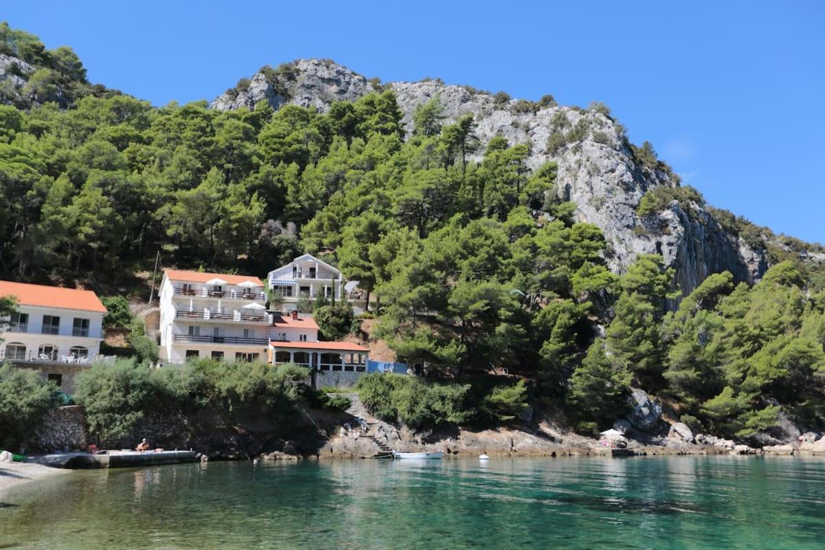 Villa Mateljan Zastražišće Exterior foto