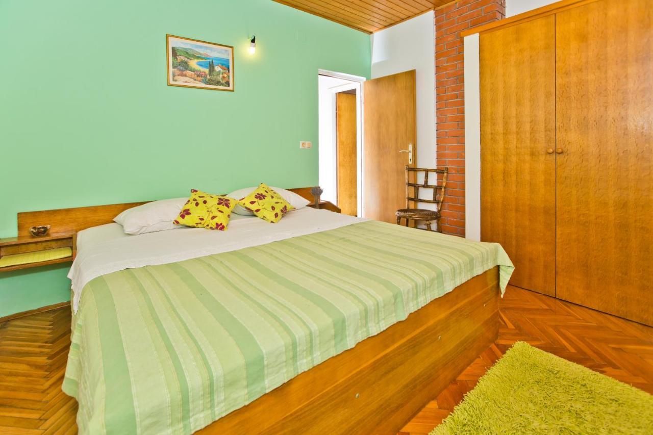 Villa Mateljan Zastražišće Exterior foto