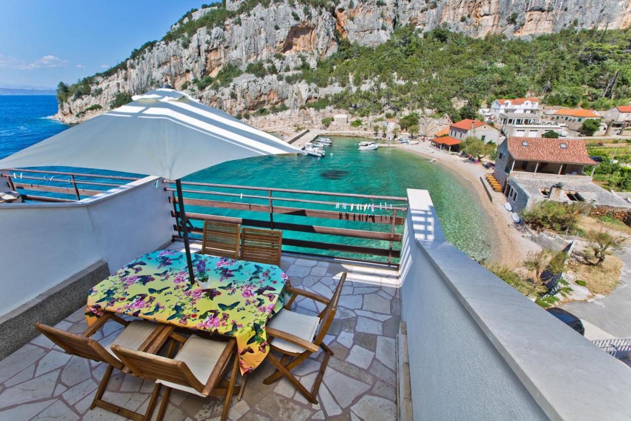 Villa Mateljan Zastražišće Exterior foto