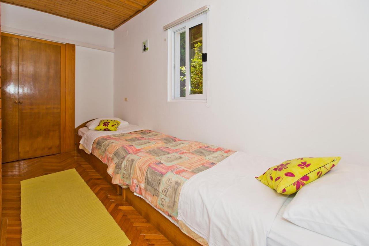 Villa Mateljan Zastražišće Exterior foto