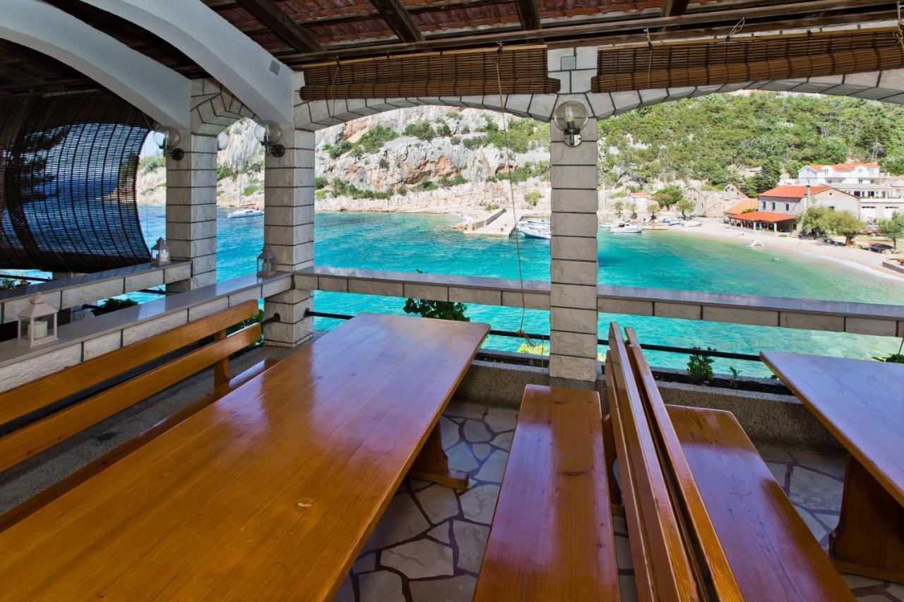 Villa Mateljan Zastražišće Exterior foto